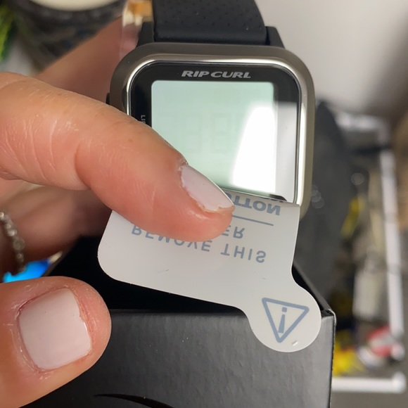 COPY - Watch - Picture 3 of 3